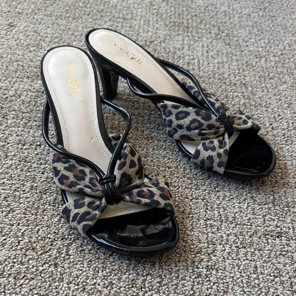 Y2K baddie leopard print strappy patent leather sling back heels!